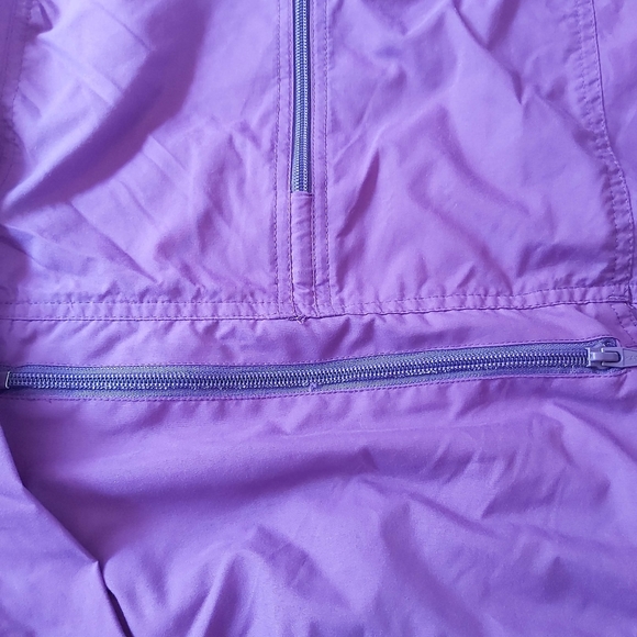 Beaver Canoe vintage purple windbreaker- size large - Picture 8 of 9